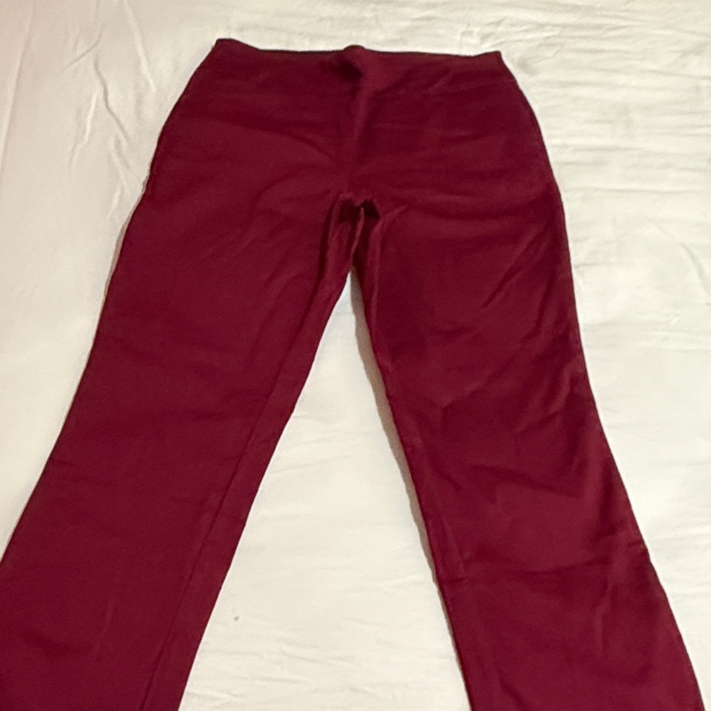 NWOT Croft & Barrow Women's Wine Straight Leg Pants